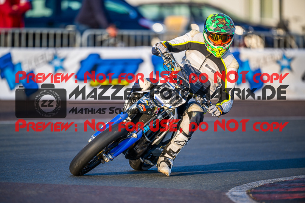 MaZZes_FotoMatrix_230930_0207 | S4