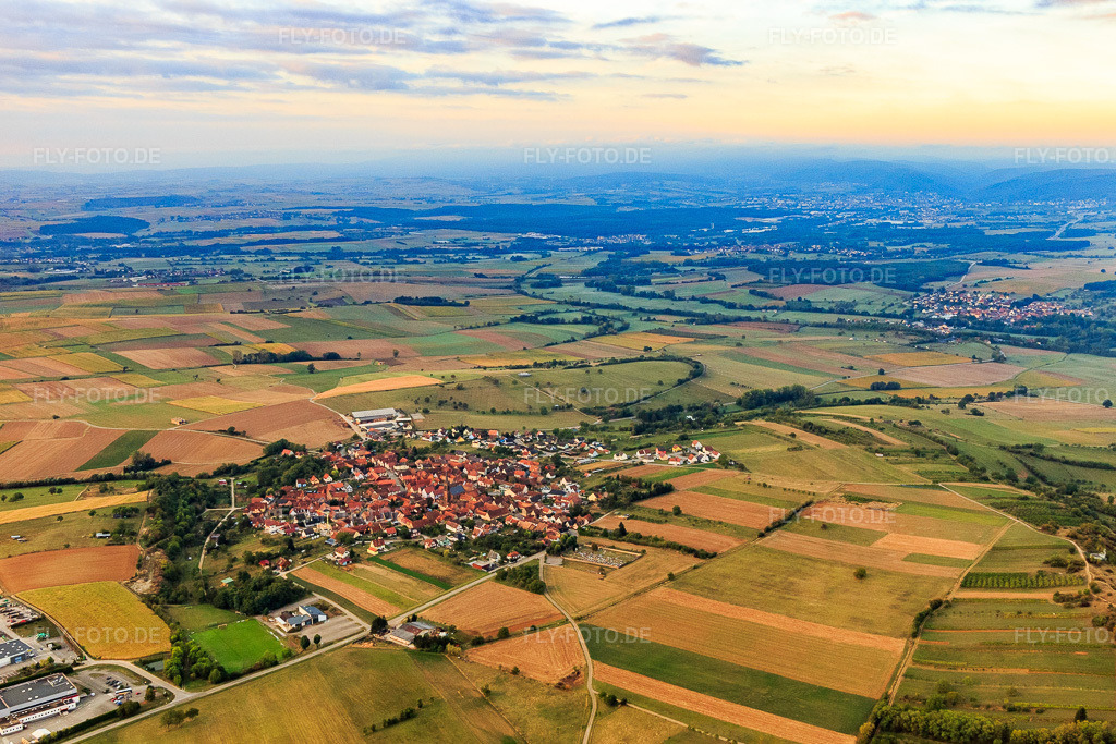 Luftbild: Ortsteil Imbsheim von Norden in Bouxwiller im Bundesland Bas-Rhin in Frankreich.Foto: IMG_117794.jpg vom 14.09.2019 durch Werner Riehm/FLY-FOTO.deAuflösung des Originals: 4879 x 3253 px