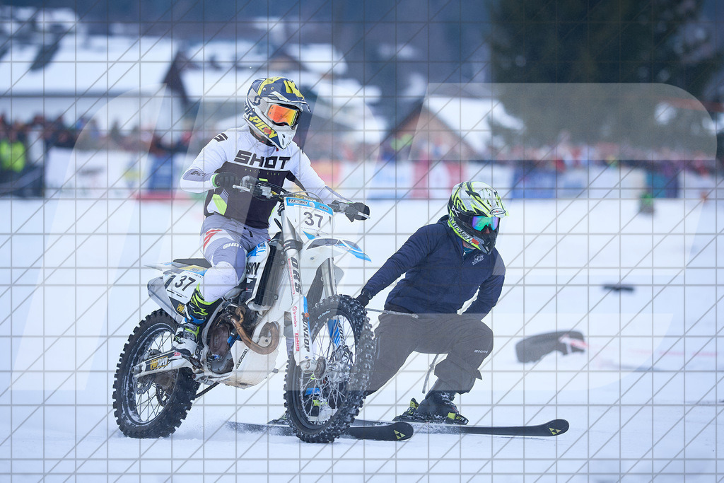 11. Holzknecht Skijöring | Skijöring am 24.01.2026: 11. Holzknecht Skijöring in Gosau am Dachstein, Oberösterreich, ÖsterreichFoto: © 2026 Martin Bihounek | mb-creative.eu