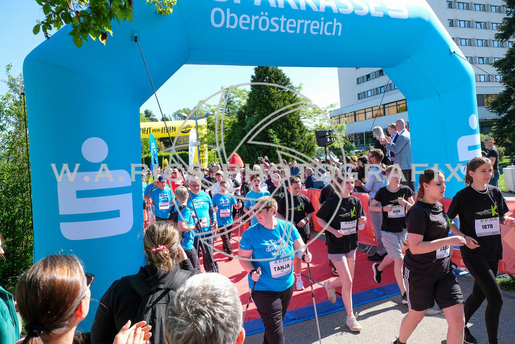 ..... | LINZ,AUSTRIA,27.April 24, Int. 3 Brückenlauf Linz  , Image shows: Photo: WAPICS / Michael ring