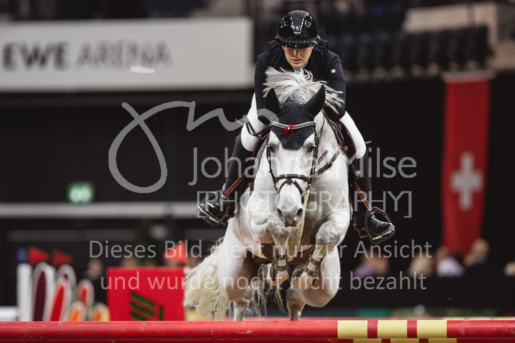 231028_Oldenburg_S1-Spr_Amateure-210 | Deine schönsten Turniermomente als professionelle Fotos! Entdecke hochwertige Pferdesport-Fotografie im Online-Shop. Jetzt Fotos finden & bestellen!