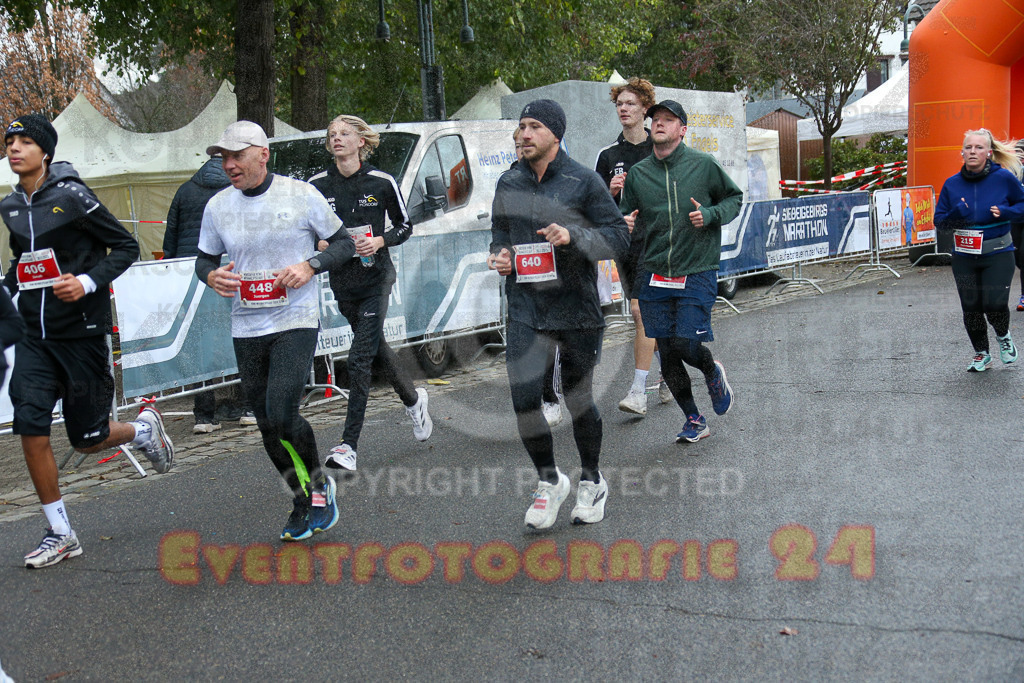 251130_1144_EX1_8577 | Sportfotografie im Rhein-Sieg Kreis, Köln, Bonn, NRW, Rheinland Pfalz, Hessen, etc. Unser Tätigkeitsfeld umfasst den Laufsport vom Volkslauf über den Marathon, Duathlon, Triathon bis zum Ultralauf wie Kölnpfad Ultra oder Schindertrail.