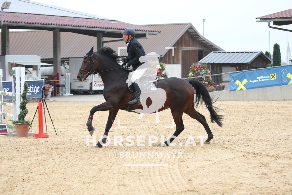 DL2Q4039 | Willkommen bei Brunnmayr - Design & Fotografie – Ihrem Spezialisten für Reitturniere und Pferdeveranstaltungen in Oberösterreich, Salzburg und Bayern! Seit über 17 Jahren sind wir leidenschaftlich dabei.