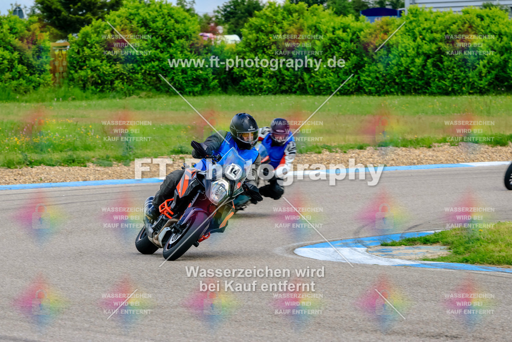 MotoTeam-9116 | Hier findet Ihr Bilder von Touristenfahrten auf der Nürburgring Nordschleife oder von anderen Veranstaltungen die ich besucht habe. Viel Spass beim Durch Schauen 