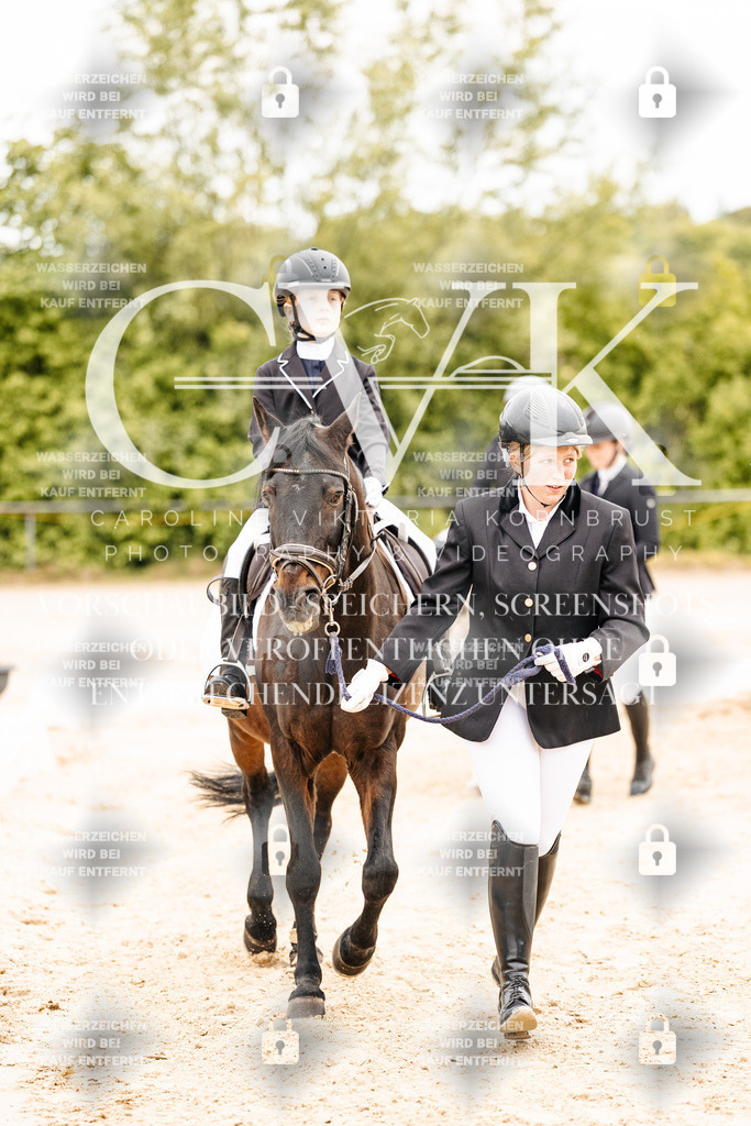 CK903722 | Turnierfotografie Pferdefotografie Trier Rheinland-Pfalz Pferdesport Reitsport Tierfotografie Sportfotografie Pferdevideo Pferdevideografie Equestrianvideography equestrianphotography  - Realisiert mit Pictrs.com
