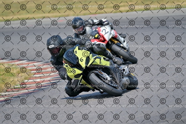 25bt04-1813 | markuskiefer.com - Realisiert mit Pictrs.com