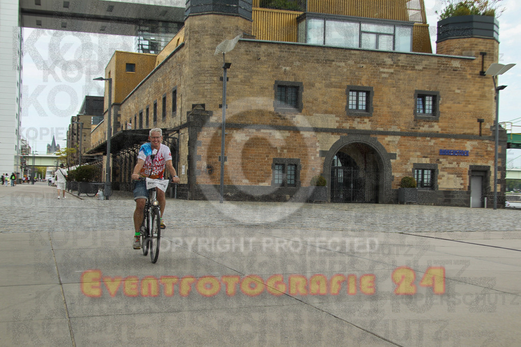 250920_1314_EV4_5159 | Sportfotografie im Rhein-Sieg Kreis, Köln, Bonn, NRW, Rheinland Pfalz, Hessen, etc. Unser Tätigkeitsfeld umfasst den Laufsport vom Volkslauf über den Marathon, Duathlon, Triathon bis zum Ultralauf wie Kölnpfad Ultra oder Schindertrail.