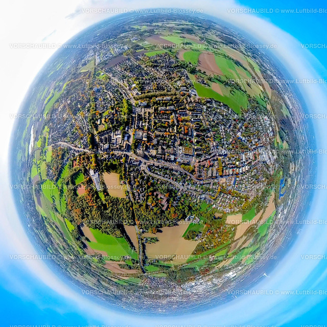 neukirchen-Vluyn20221006_10 | Luftbild, City Stadtansicht, Fisheye Aufnahme, Fischaugen Aufnahme, 360 Grad Aufnahme, Neukirchen, Neukirchen-Vluyn, Fisheyeaufnahme, Ruhrgebiet, Nordrhein-Westfalen, Deutschland