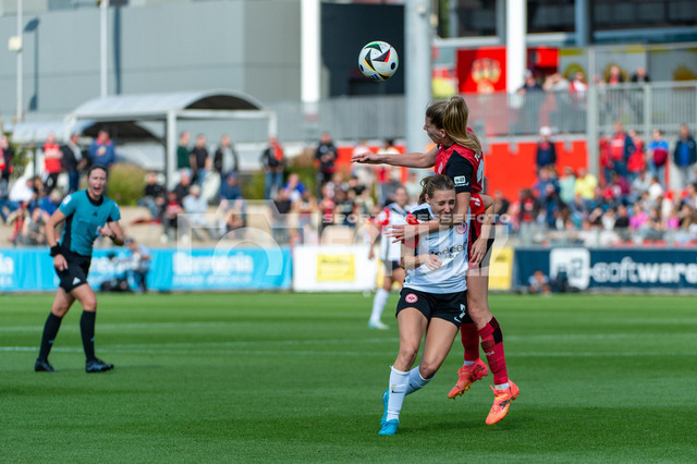 20240915NSZ_6020 | Kopfbalduell Lara Prasnikar (Eintracht Frankfurt,No.07) und Lilla Turányi (Bayer Leverkusen,No.24)DEU, Leverkusen, 15.09.2024 Fußball, Google Pixel Frauen-Bundesliga, Saison 2024/2025, Bayer 04 Leverkusen - Eintracht Frankfurt - Realisiert mit Pictrs.com
