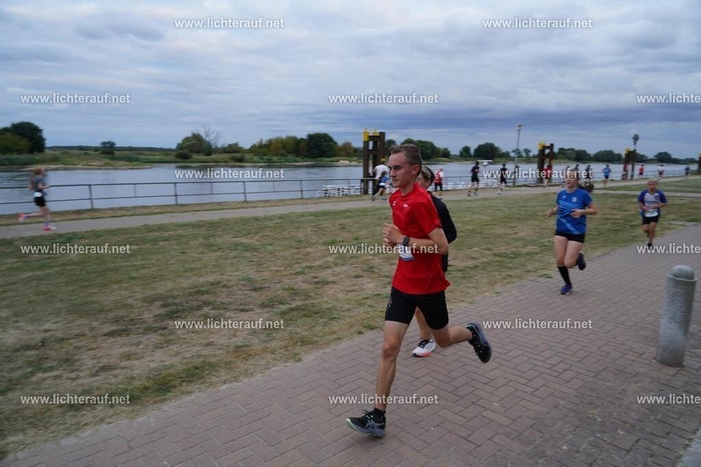 DSC05303 | Lichterlauf  - Realisiert mit Pictrs.com