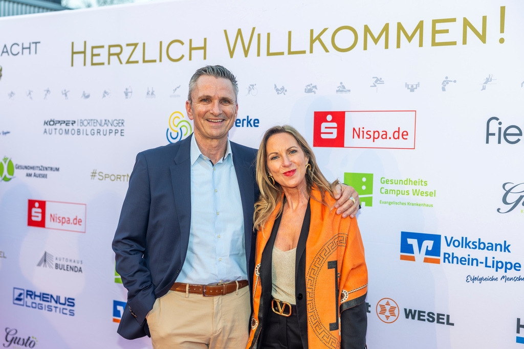 top-top.de 260306-218 | Foto, Video, Fotografie, Videografie, Fotobox, DJ, Discjockey, Musik, Musikbox, Veranstaltung, Photobooth, Amazon, Ebay, Buchtipp, Bestseller, Autor, Verlag, Buch, Wesel, Hamminkeln, NRW, Dinslaken, Rees, Drohne, Hochzeit, Party, Fotobox, Wesel, Fotograf