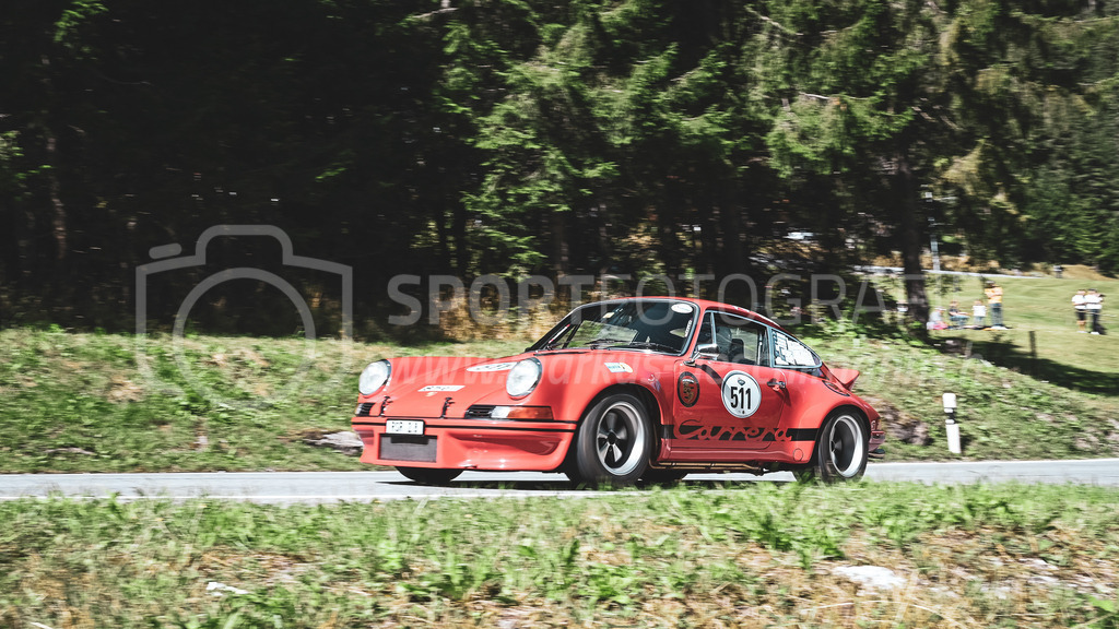 19. Arosa ClassicCar 2023 - 2. September 2023 | 19. Arosa ClassicCar 2023
Arosa, Schweiz
Huber Peter aus Mörschwil mit der Startnummer 511 in einem Porsche Carrera 2.8 RSR, Jahrgang 1972, in der Klasse Competition.
@arosaclassiccar, @arosa.official, #arosaclassiccar, #arosa, #76curves, #classiccar
Bild: Sportfotografie Markus Aeschimann | www.markus-aeschimann.ch - Realisiert mit Pictrs.com