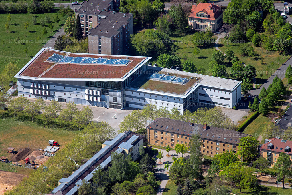 4026723 | ERFURT 07.05.2020 Bibliotheks- Gebäude Bibliotheca Amploniana der Universität an der Nordhäuser Straße im Ortsteil Andreasvorstadt in Erfurt im Bundesland Thüringen, Deutschland. Weiterführende Informationen bei: K+P Planungsgesellschaft mbH,  Riedel Bau GmbH &amp; Co. KG,  Universität Erfurt. // Library Building of university in the district Andreasvorstadt in Erfurt in the state Thuringia, Germany. Further information at: K+P Planungsgesellschaft mbH,  Riedel Bau GmbH &amp; Co. KG,  Universitaet Erfurt. Foto: Gerhard Launer