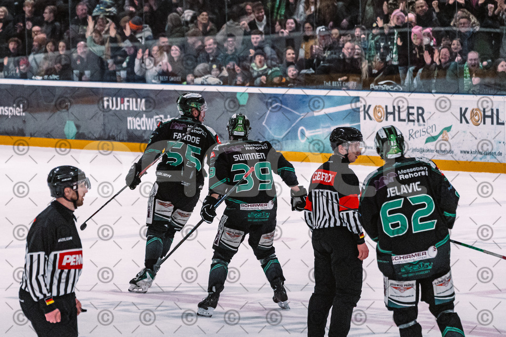Alligators_vs_Selb_27_02_2026-40 | Höchstadt Alligators Fotogalerie: Eishockey-Action aus Franken. Professionelle Spielfotos, Portraits & Stadionbilder zum Download. Jetzt entdecken! - Realisiert mit Pictrs.com
