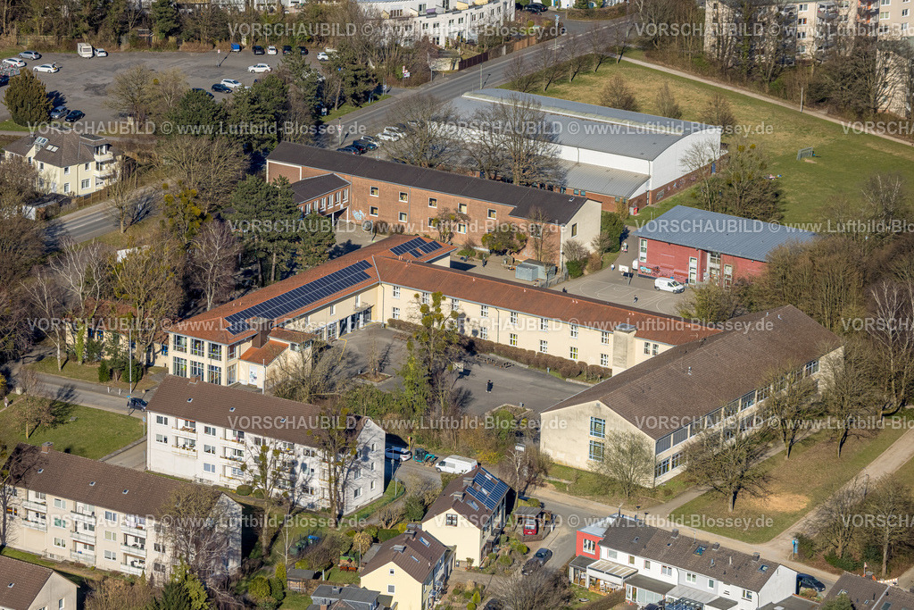 Hagen250302723 | Luftbild, Rahel-Varnhagen-Kolleg und Großturnhalle Emst, Emst, Hagen, Ruhrgebiet, Nordrhein-Westfalen, Deutschland
