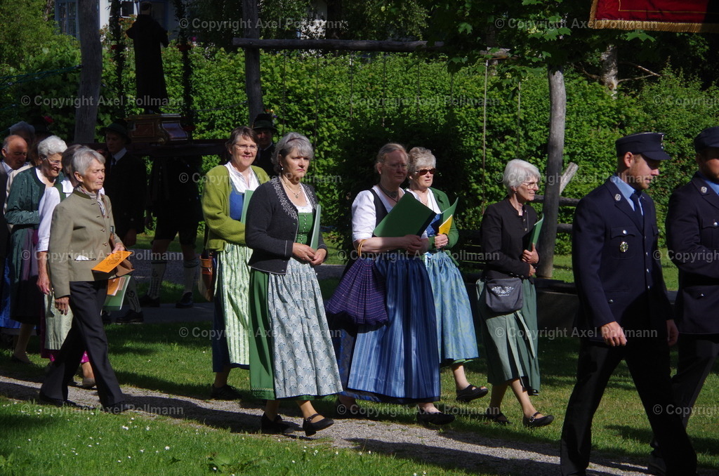 IMGP4762 | fotografiert von Axel PollmannLeonhardi Wallfahrt Benediktbeuern und Murnau, Fronleichnam, Fasching, Landschaft im Loisachtal und Benediktbeuern  - Realisiert mit Pictrs.com
