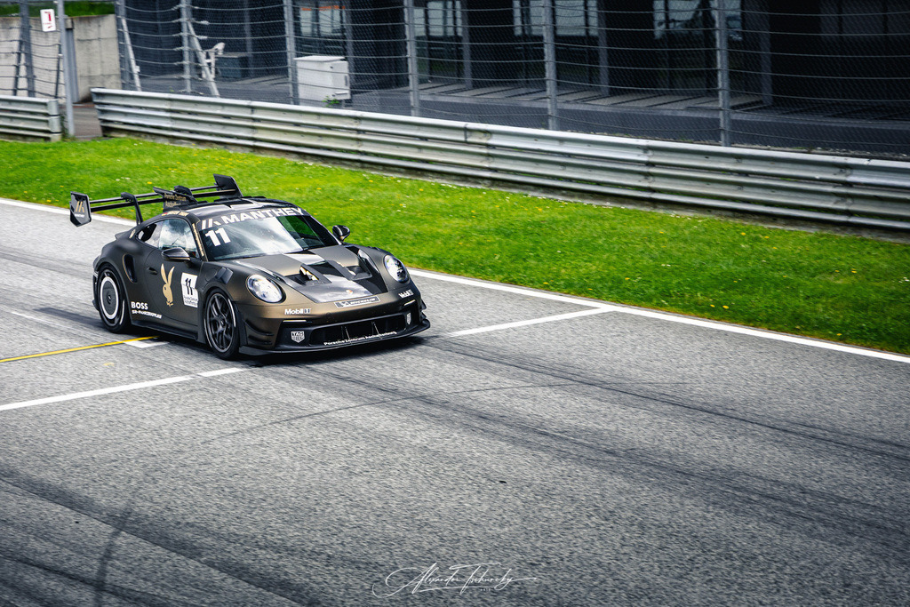 R6AT3350 _Alexander Tschuncky | Entdecken Sie die faszinierende Welt von Alexander Tschuncky Arts: Kreative Fotografie, atemberaubende Automobilkunst und hochwertiger Bilderdruck. Lassen Sie sich inspirieren! - Realisiert mit Pictrs.com