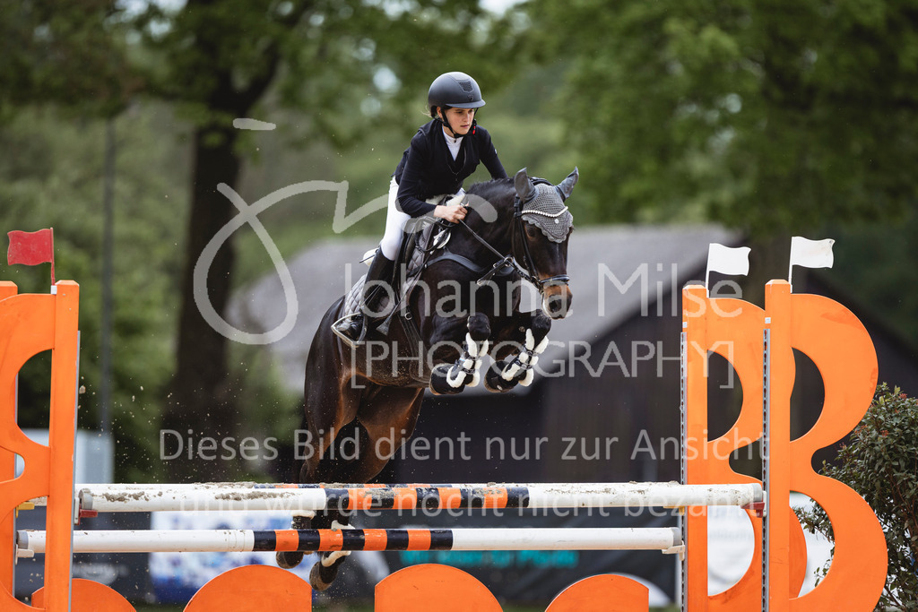 240504_PonyTrophy-231 | Deine schönsten Turniermomente als professionelle Fotos! Entdecke hochwertige Pferdesport-Fotografie im Online-Shop. Jetzt Fotos finden & bestellen!