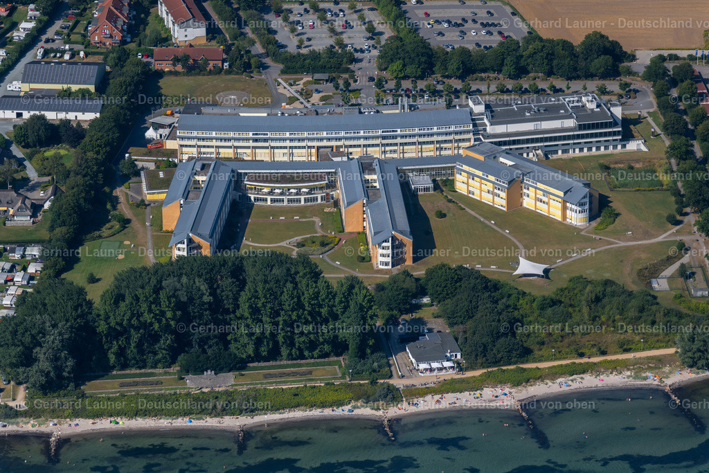 4038103 | NEUSTADT IN HOLSTEIN 07.08.2020 Klinik Schön Südstrand in Neustadt in Holstein im Bundesland Schleswig-Holstein. // Camping with caravans and tents in Neustadt in Holstein in the state Schleswig-Holstein. Foto: Gerhard Launer