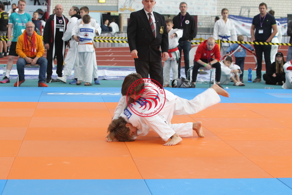 JT6F8759 | Fotos vom Adler Cup - Pictures from Adler Cup

Hier findet Ihr alle Eindrücke und großen Momente der Adler Cup Wochenenden. Here you will find all impressions and great moments of the Adler Cup weekends. - Realisiert mit Pictrs.com