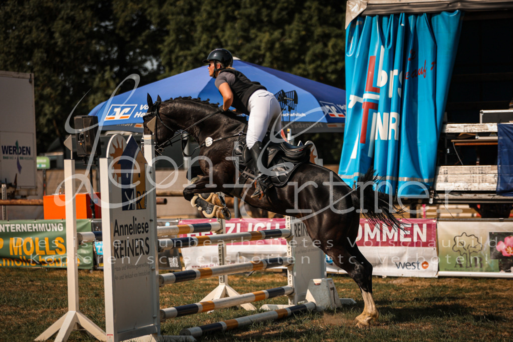 13.FrPfA00029 | Leoni Ertmer Photography - Realisiert mit Pictrs.com