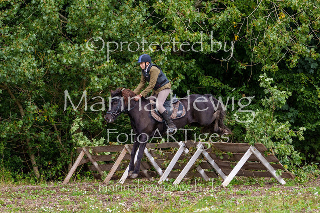 Jagd Perdoel 26 Sony-03681_MarinaHewig | Fotografie, FotoArt, PferdesportArt, Pferdesportfotografie, Landschaftsfotografie, Reisefotografie, Reise, Pferde - Realisiert mit Pictrs.com