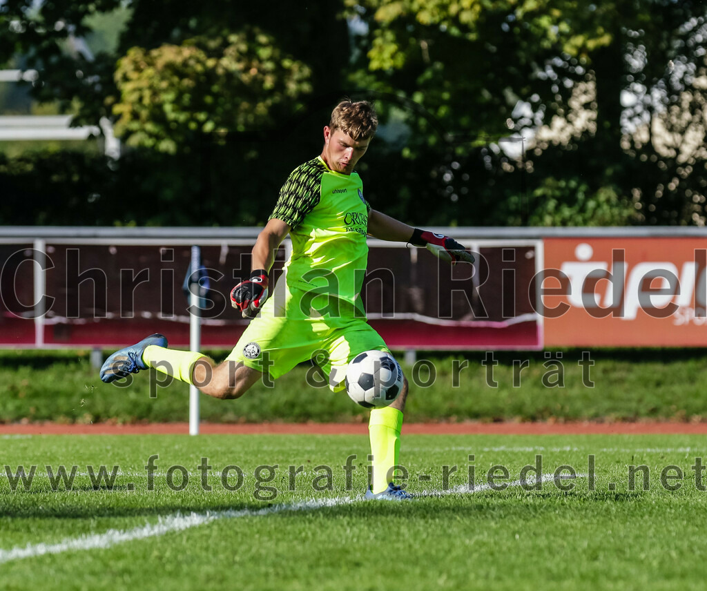 2023-09-09_106_FC_Herzogstadt_II_gegen_SG_Hoerlkofen_Woerth | Erding, Deutschland, 09.09.2023:
Fußball, A-Klassel 2023 / 2024, 6. Spieltag, FC Herzogstadt II gegen SG Hörlkofen/Wörth, Endergebnis: 1:2

Torwart Florian Götz (FC Herzogstadt, #1)

Foto: Christian Riedel / fotografie-riedel.net