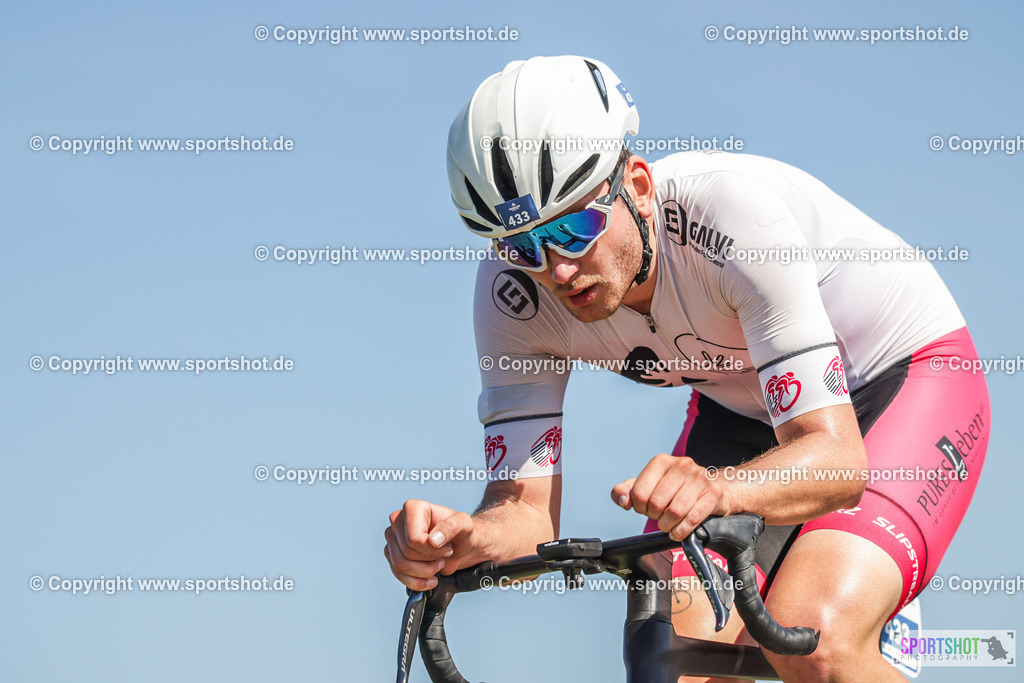 368A3279 | Neusiedlersee Radmarathon 2026@sportshot_your_pictrs #yourpictures#roadtowm2029 #nrm #neusiedlerseeradmarathon #neusiedlersee #neusiedlerseetourismus #burgenland #mörbisch #nrm26 #burgenlandtourismus #voglundco #poweredbyburgenlandtourismus #radsport #rad #marathon #ucigranfondo #visitburgenland #ucigranfondoworldseries