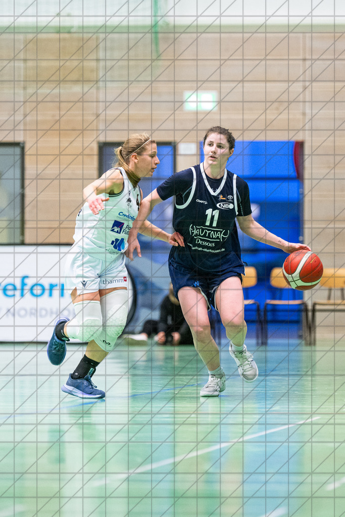 2. DBBL Nord 25/26 | Spieltag 16 | BBC Osnabrück vs. New Baskets Oberhausen | 18.01.26: 2. DBBL Nord 25/26 | Spieltag 15 | BBC Osnabrück vs. New Baskets Oberhausen / Osnabrück / Deutschland  //   CREDIT:www.bullenfotos.de, Martin König, Hörner Weg 40, D-49078 Osnabrück, +4917663732967 // Nutzung und Weitergabe nur zu den vereinbarten Zwecken. Presseanfragen an Ersteller. Alle Rechte beim Ersteller. Honorierung nach MFM. - Realisiert mit Pictrs.com