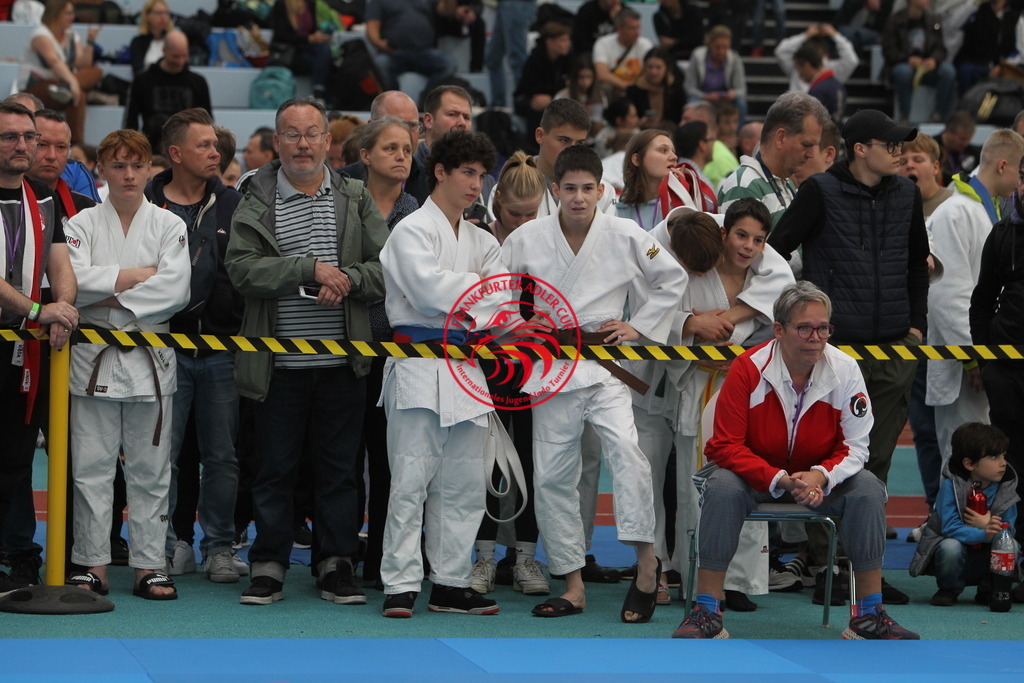 JT6F9619 | Fotos vom Adler Cup - Pictures from Adler Cup

Hier findet Ihr alle Eindrücke und großen Momente der Adler Cup Wochenenden. Here you will find all impressions and great moments of the Adler Cup weekends. - Realisiert mit Pictrs.com