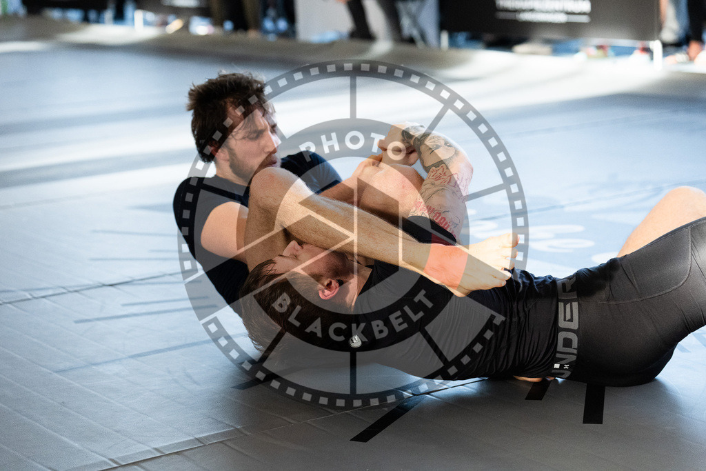 20251129PBB7078 | Fighters compete during the luta livre competition ILLCS XI winter edition on November 29, 2025 in Hannover, Germany.