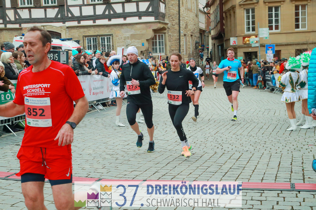 VR Bank Hauptlauf 10000m | 3 Koenigslauf 2023 - Realisiert mit Pictrs.com