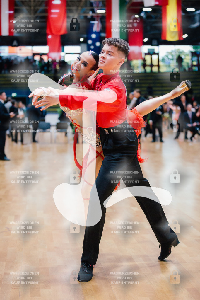 Hessen Tanzt WDSF Open Youth Latin 11th (40) Valeriy Koychev _ Ivana Kirova (Bulgaria)-2025-05-17-1168 | Webshop for digital downloads and prints of dance sport, event & show photographer Julian Link - Realisiert mit Pictrs.com