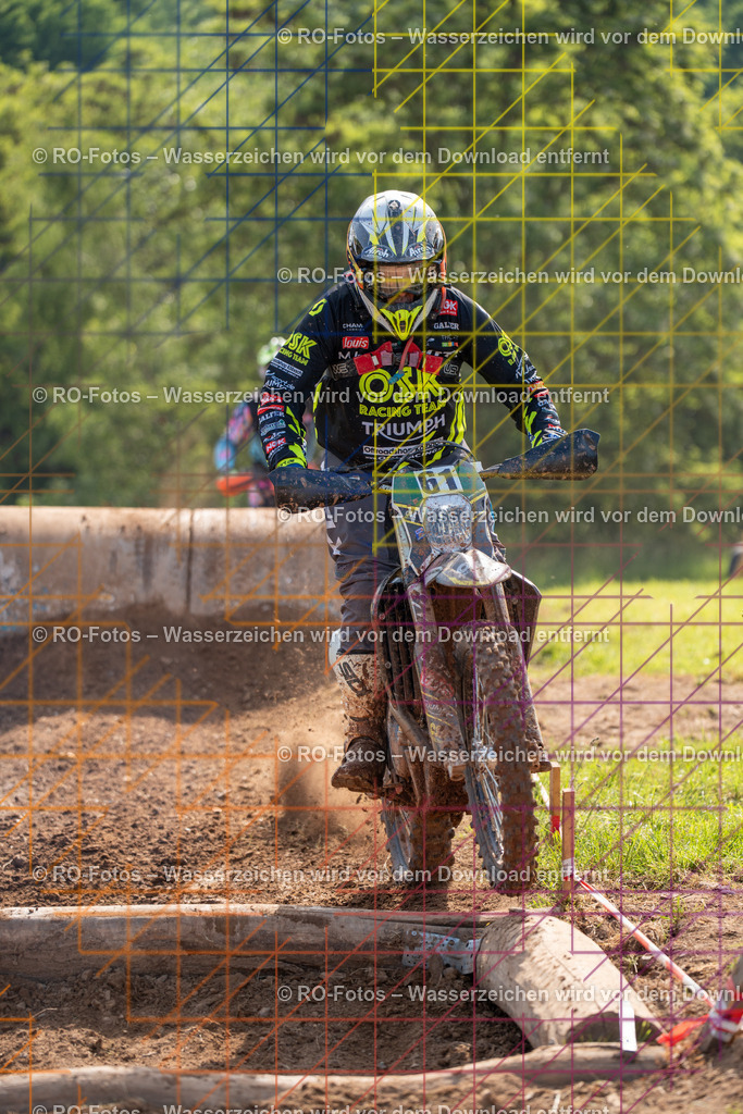 Wolfshausen 4 Lauf -258 | Sportfotografie von RO-Fotos: Motorsport, Motocross, Enduro, Laufveranstaltungen und Triathlon. Professionelle Fotos von Sportlern und Events. - Realisiert mit Pictrs.com