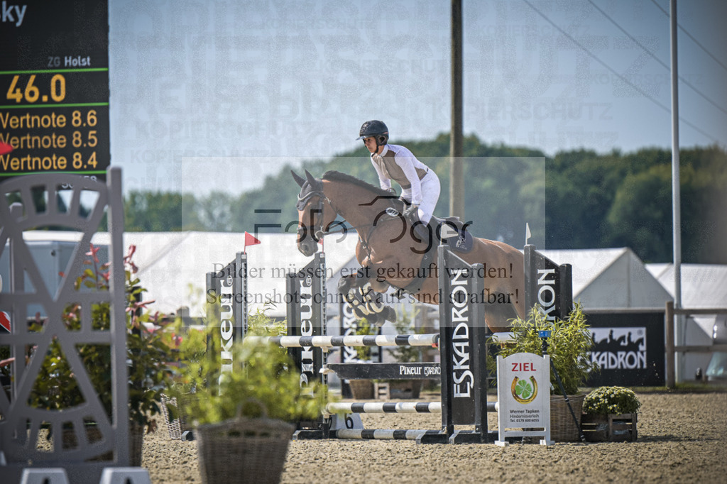 DOS_8558 | Entdecke hochwertige Reitturnierfotos von Foto Oger. Professionell, emotional und authentisch – jetzt Lieblingsmomente im Shop bestellen.Deutschlandweite Turnierfotografie. - Realisiert mit Pictrs.com