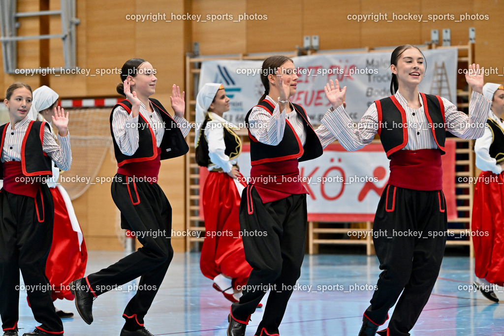 Carinthia Flamengo Futsal Club vs. FC Ljuti Krajisnici | Volkstanzgruppe Kid Divanhana, Carinthia Flamengo Futsal Club vs. FC Ljuti Krajisnici, Carinthia Flamengo Fusal Club vs. FC Ljuti Krajisnici am 12.10.2025 in Klagenfurt (Ballspielhalle Viktring), Austria, (Photo by Bernd Stefan)