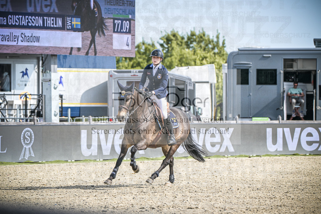 DOS_9713 | Entdecke hochwertige Reitturnierfotos von Foto Oger. Professionell, emotional und authentisch – jetzt Lieblingsmomente im Shop bestellen.Deutschlandweite Turnierfotografie. - Realisiert mit Pictrs.com