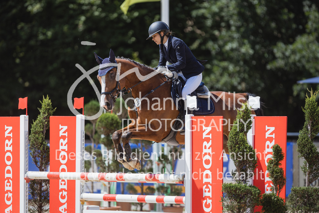 220728_BHO_BronzeTour_L-Stil_1-369 | Deine schönsten Turniermomente als professionelle Fotos! Entdecke hochwertige Pferdesport-Fotografie im Online-Shop. Jetzt Fotos finden & bestellen!