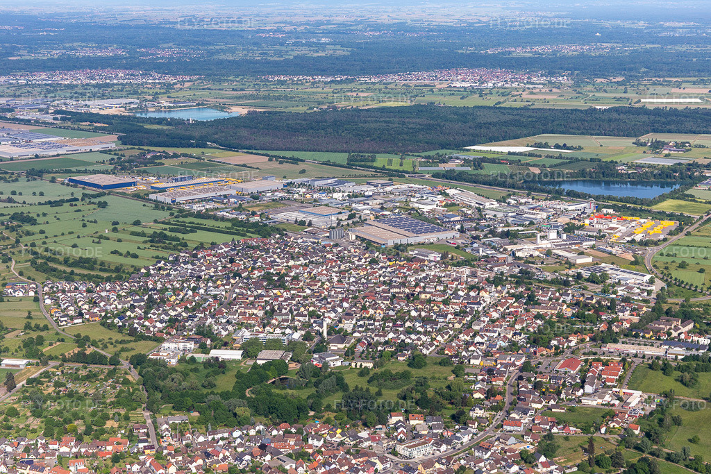 Luftbild:  in Malsch im Bundesland Baden-Württemberg in Deutschland. – Foto: IMG_131656.jpg vom 22.05.2022 durch Werner Riehm/FLY-FOTO.de – Auflösung des Originals: 5472 x 3648 px – Malsch