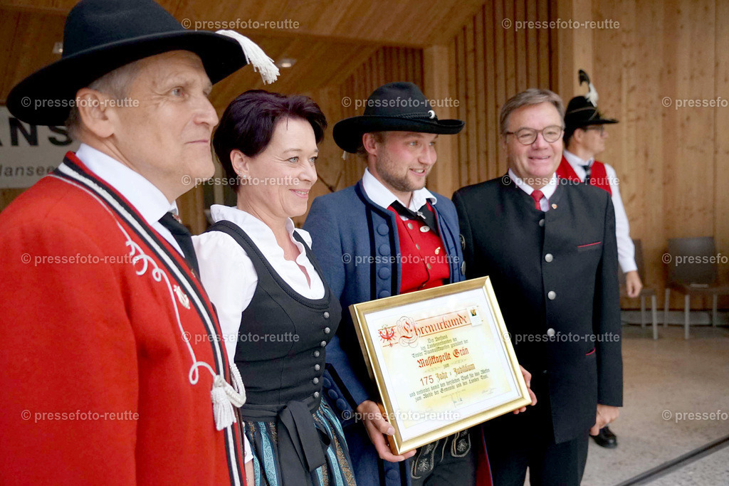 news-2023-Juni16-Bundesmusikfest-FELDMESSE-DSC06264 | Info aus dem Bezirk Reutte/Ausserfern Tirol sowie eine umfangreiche Bilddatenbank über die gesamte Region: Lechtal, Talkessel Reutte, Tannheimertal, Zwischentoren. Lech, Plansee, Zugspitze, Grenztunnel, B179, Fernpassstraße, Verkehr, Lawinen, Tradition, - Realisiert mit Pictrs.com