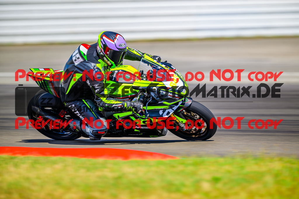 MaZZes_Fotomatrix_20250628_6007705_1921 | WEISS