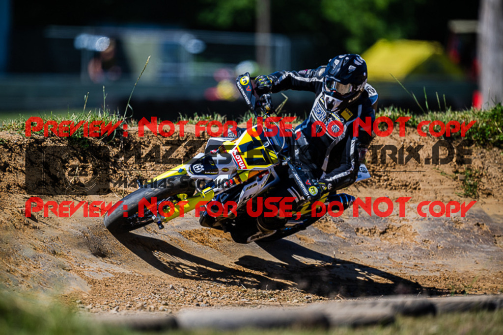 MaZZes_FotoMatrix_220702_4665 | S1