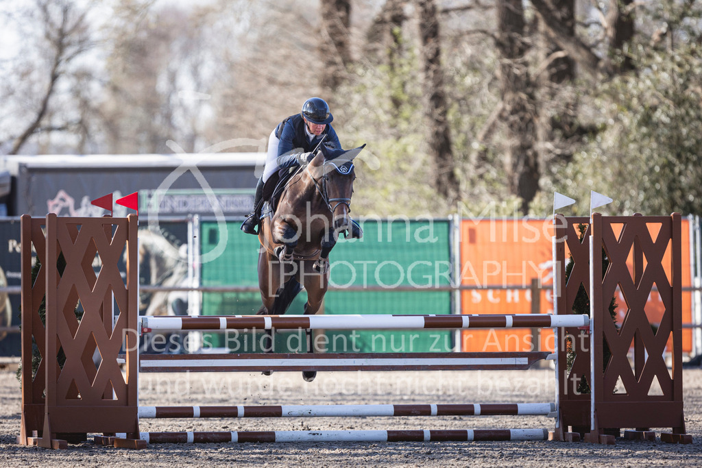 250408_Mühlen_SprPf-A2-276 | Deine schönsten Turniermomente als professionelle Fotos! Entdecke hochwertige Pferdesport-Fotografie im Online-Shop. Jetzt Fotos finden & bestellen!