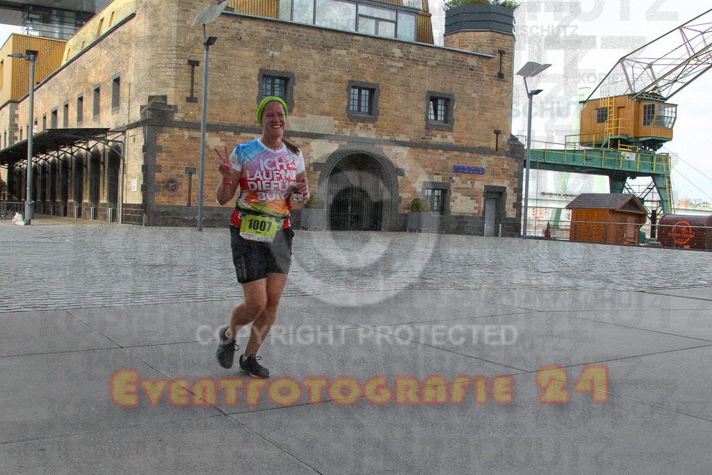 250920_1540_EV4_9398 | Sportfotografie im Rhein-Sieg Kreis, Köln, Bonn, NRW, Rheinland Pfalz, Hessen, etc. Unser Tätigkeitsfeld umfasst den Laufsport vom Volkslauf über den Marathon, Duathlon, Triathon bis zum Ultralauf wie Kölnpfad Ultra oder Schindertrail.