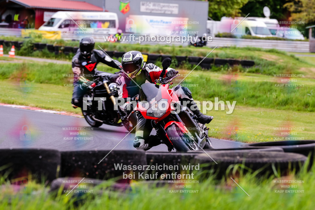 MotoTeamVBK-20377 | Hier findet Ihr Bilder von Touristenfahrten auf der Nürburgring Nordschleife oder von anderen Veranstaltungen die ich besucht habe. Viel Spass beim Durch Schauen 
