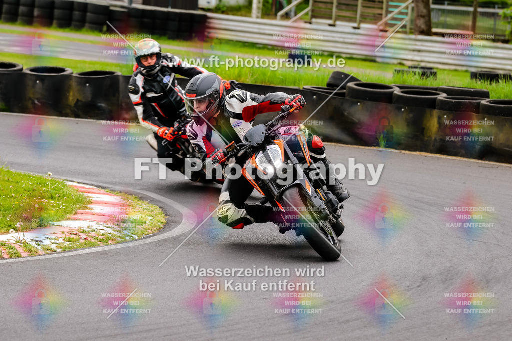 MotoTeamVBK-20434 | Hier findet Ihr Bilder von Touristenfahrten auf der Nürburgring Nordschleife oder von anderen Veranstaltungen die ich besucht habe. Viel Spass beim Durch Schauen 