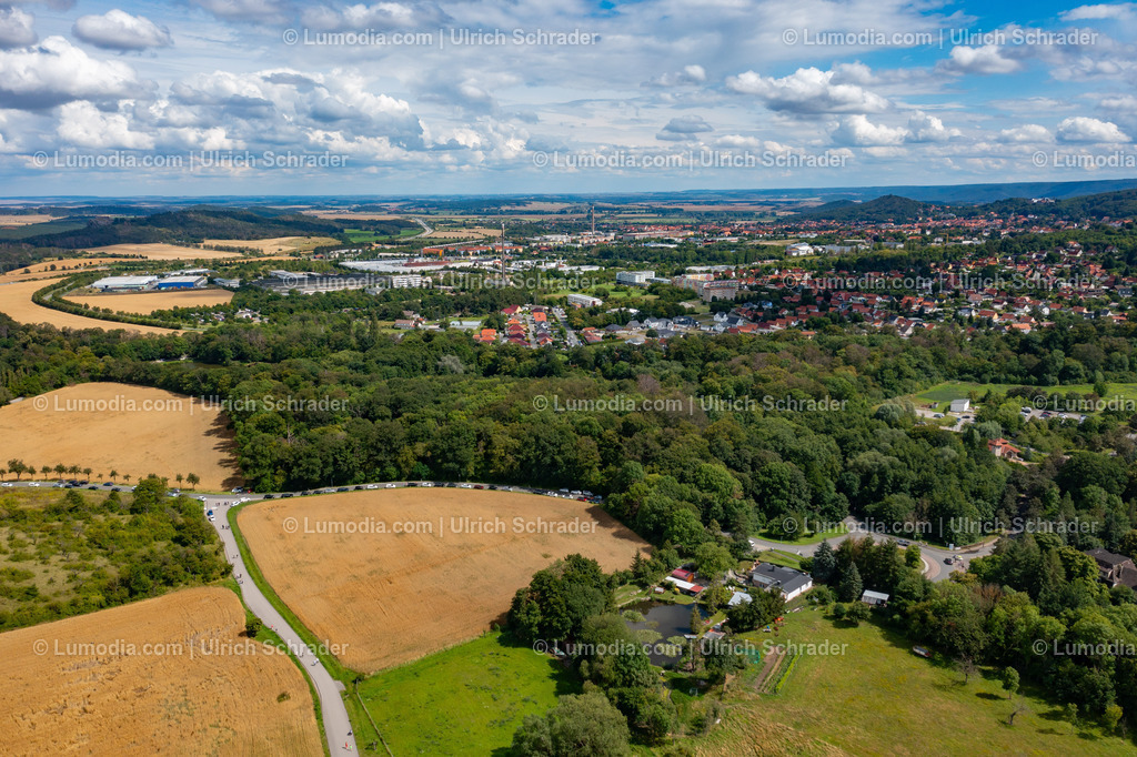 10049-51991 - Landschaft bei Blankenburg | Stockfoto und Bilderpool mit Bildmaterial aus Deutschland, dem Harz, Halberstadt, Quedlinburg, Wernigerode und weltweit. Qualitativ hochwertige und professionelle Fotos anschauen und kaufen. - Realisiert mit Pictrs.com