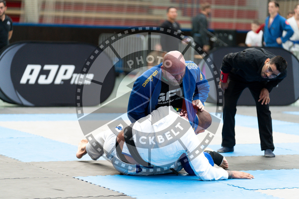 20240908PBB2601 | Athletes compete during the AJP Hamburg competition on September 8, 2024 in Hamburg, northern Germany.