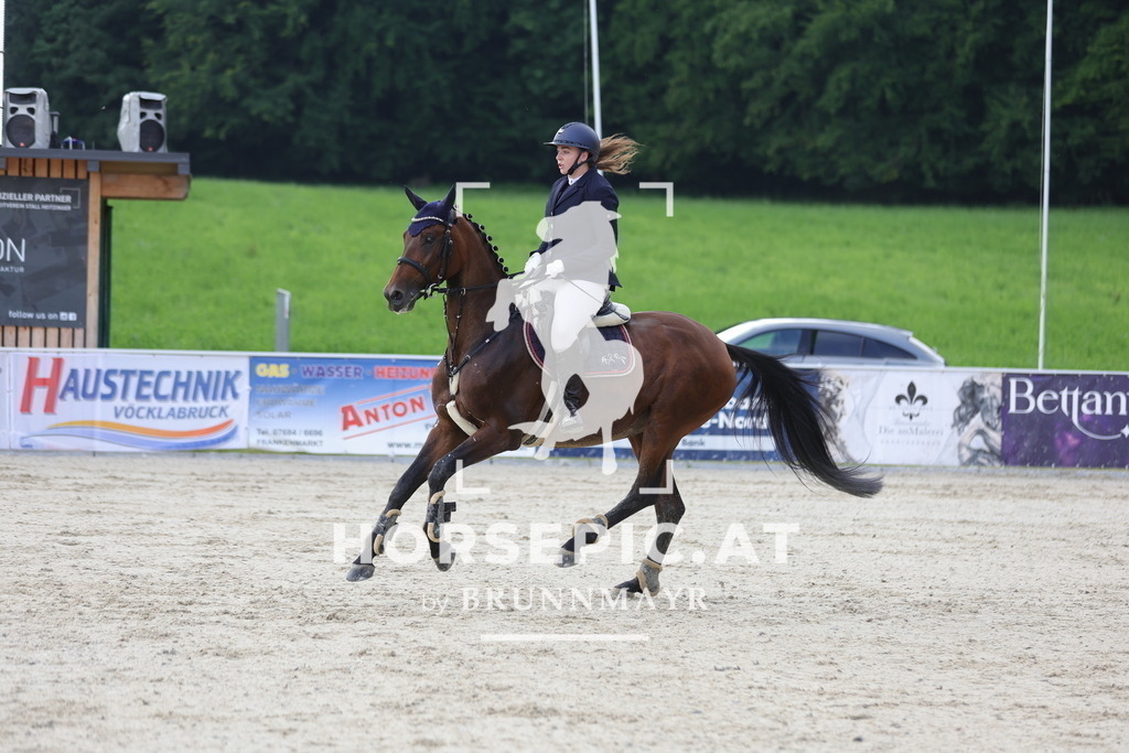 0P6A5355 | Willkommen bei Brunnmayr - Design & Fotografie – Ihrem Spezialisten für Reitturniere und Pferdeveranstaltungen in Oberösterreich, Salzburg und Bayern! Seit über 17 Jahren sind wir leidenschaftlich dabei.