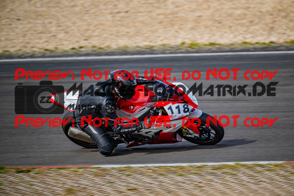 MaZZes_FotoMatrix_230719_8251 | ROT